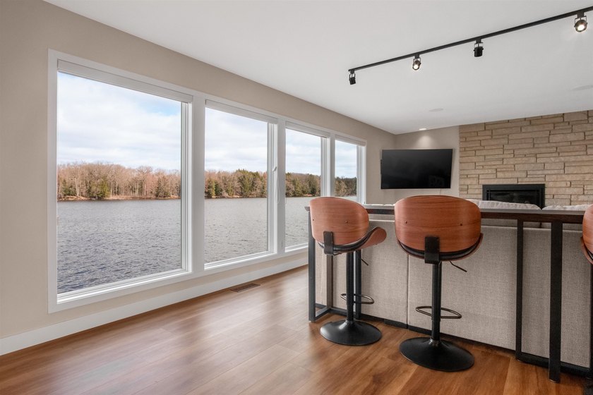 Waterfront Dream House on Wisconsin River! This stunning - photo 12
