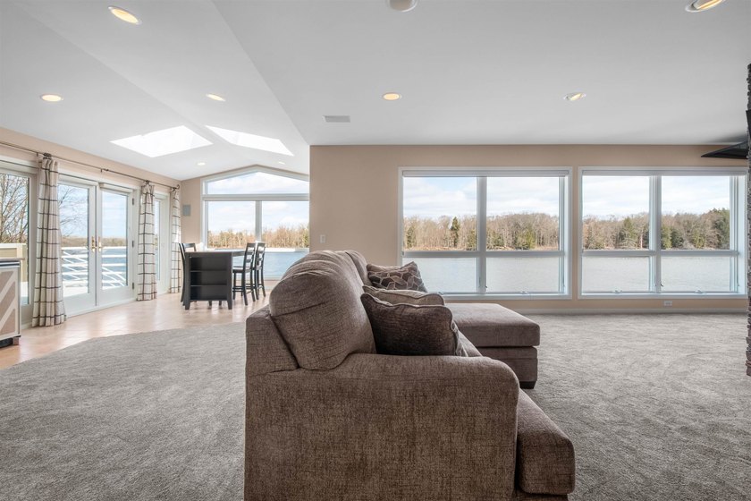 Waterfront Dream House on Wisconsin River! This stunning - photo 15