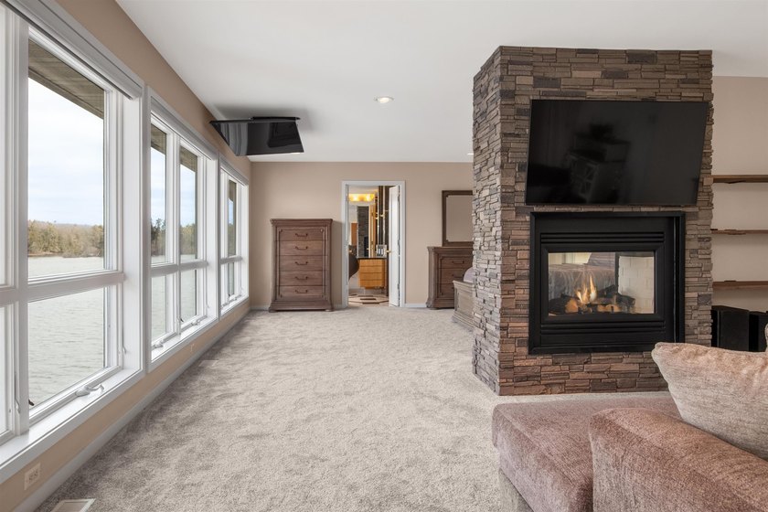 Waterfront Dream House on Wisconsin River! This stunning - photo 18