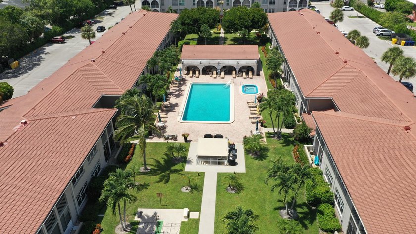 Welcome to Tierra del Sol, this beautifully maintained, fully - photo 18