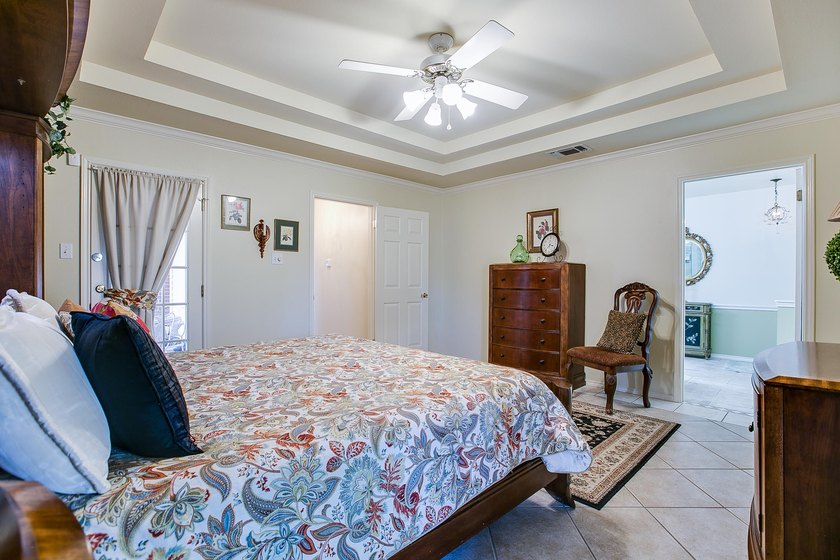 Located at 5511 Fairway Drive in Bentwood Country Club, San - photo 20