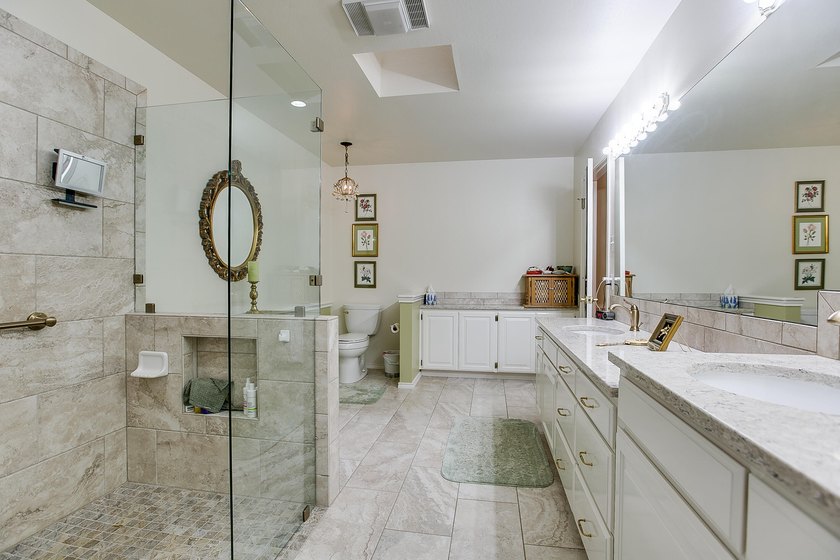 Located at 5511 Fairway Drive in Bentwood Country Club, San - photo 21