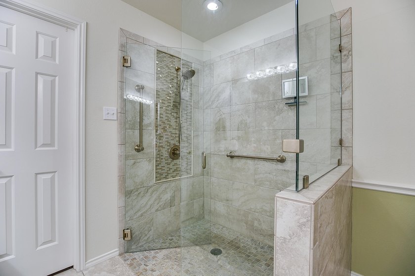 Located at 5511 Fairway Drive in Bentwood Country Club, San - photo 22