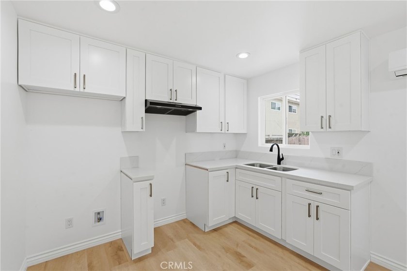 Welcome to 2316 S. Alma St, a fantastic income property in one - photo 23