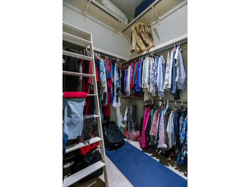 Located at 5511 Fairway Drive in Bentwood Country Club, San - photo 24