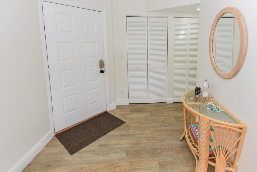 Welcome to your next smart move - a fully remodeled coastal - photo 8