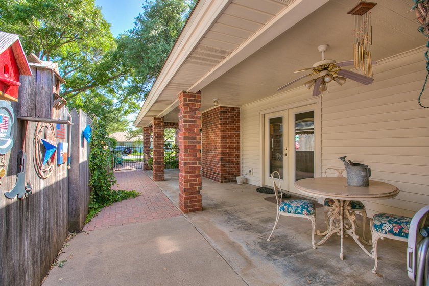 Located at 5511 Fairway Drive in Bentwood Country Club, San - photo 28