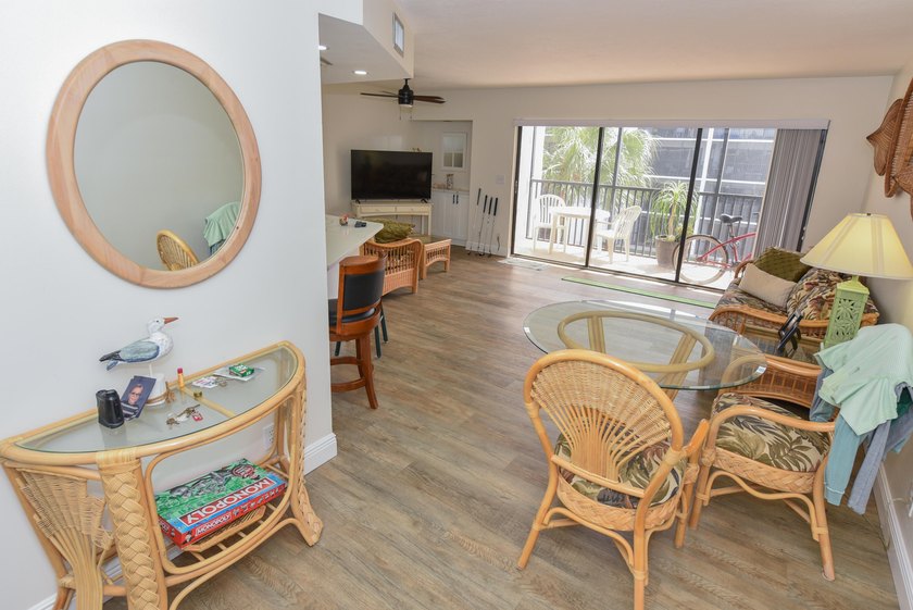 Welcome to your next smart move - a fully remodeled coastal - photo 10