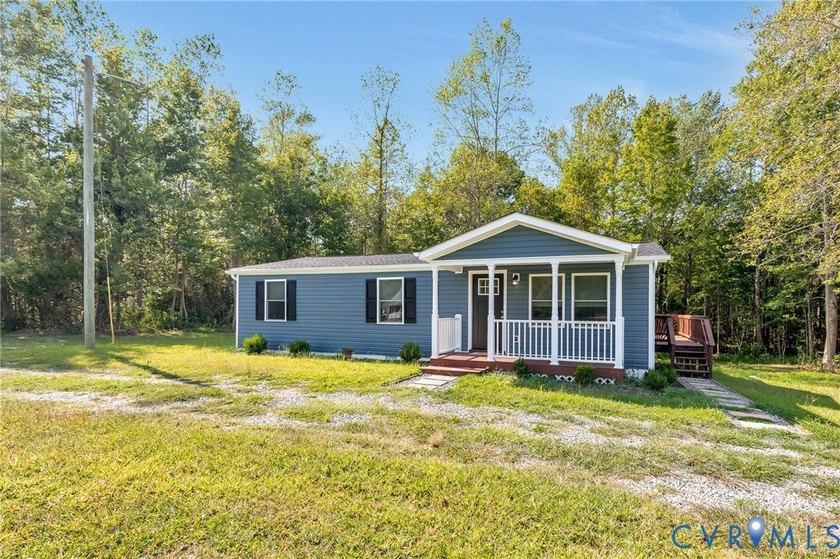 Welcome to 931 Light Street in Heathsville-a completely - photo 3