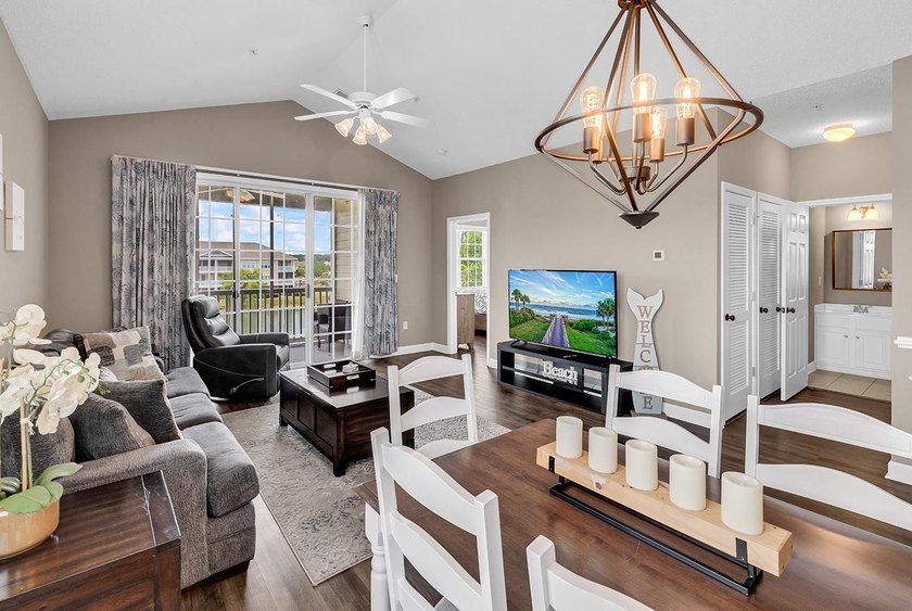 Top-floor 2-bedroom, 2-bath condo in The Havens at Barefoot - photo 6