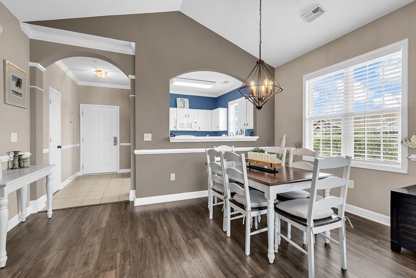 Top-floor 2-bedroom, 2-bath condo in The Havens at Barefoot - photo 10
