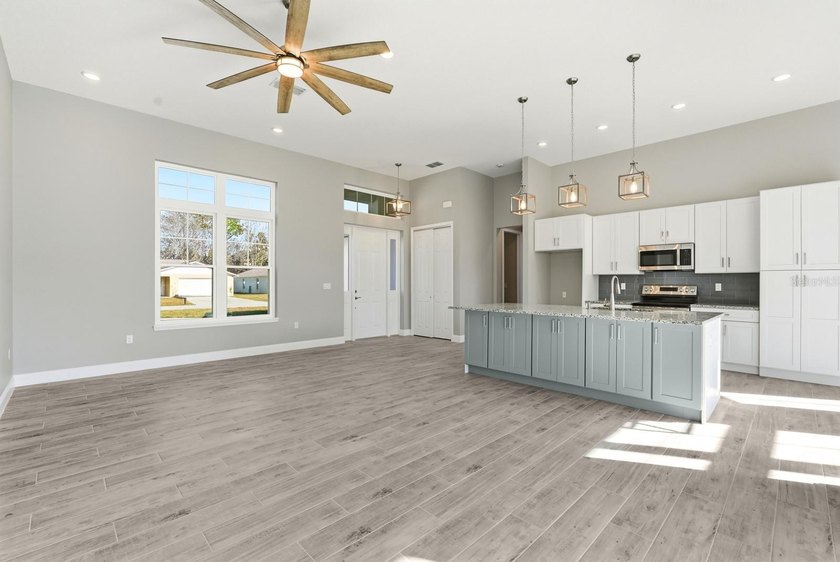 Stunning New Custom-Built Home with High-End Finishes! - photo 8