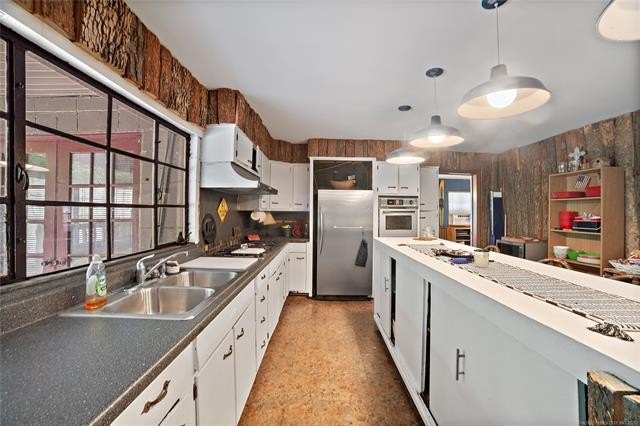 This is a must see for lake lovers. Main cabin plus 2-story - photo 8