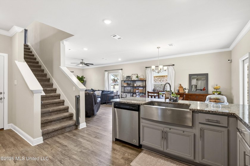 Beautiful Home in Coveted Woolmarket! Located in the highly - photo 12