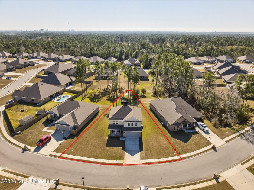 Beautiful Home in Coveted Woolmarket! Located in the highly - photo 35