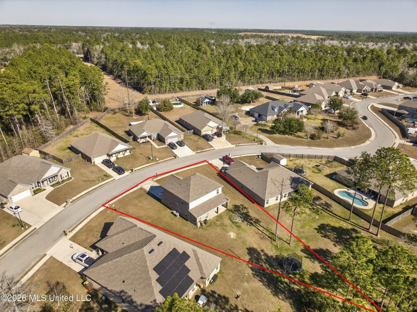 Beautiful Home in Coveted Woolmarket! Located in the highly - photo 37