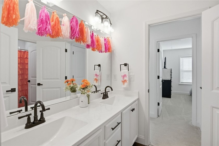 Welcome to your absolute dream home at 525 Sixteenth Cir - photo 23