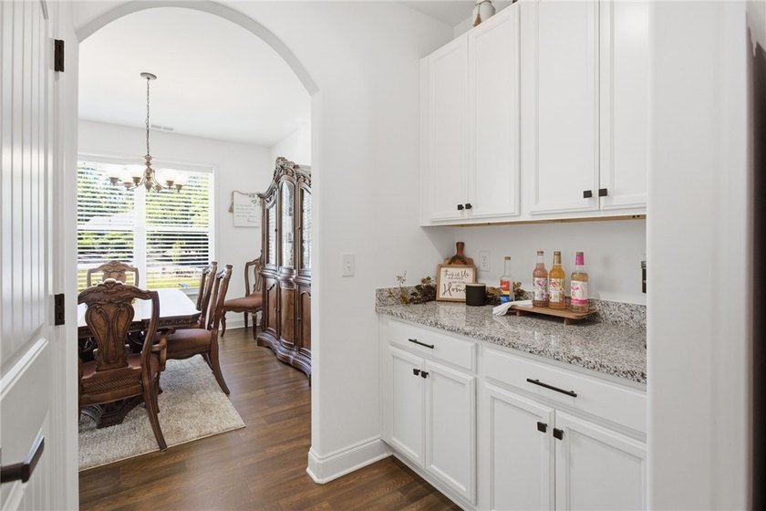 Welcome to your absolute dream home at 525 Sixteenth Cir - photo 40