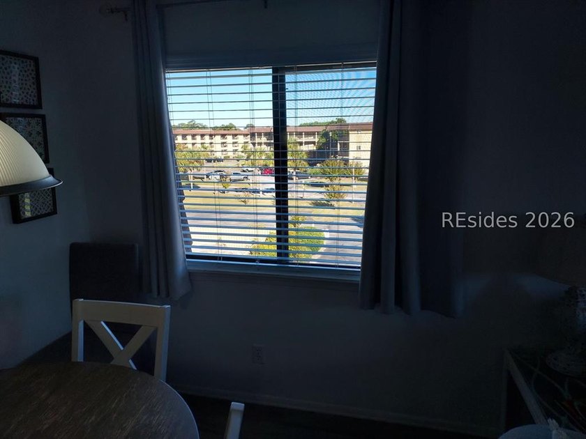 Beautifully updated, fully furnished 2-bedroom, 2-bath end-unit - photo 13
