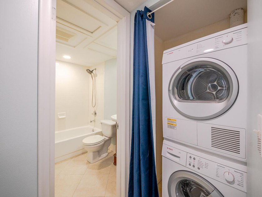 Experience luxury in waterfront Bay Reach, a gated community - photo 19