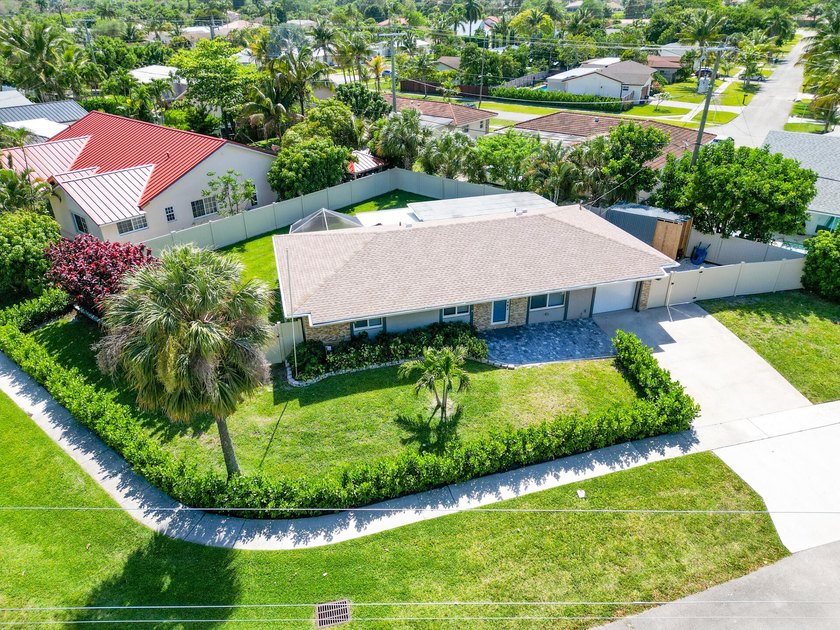 Welcome to this charming 3-bedroom, 2-bathroom single-story - photo 6