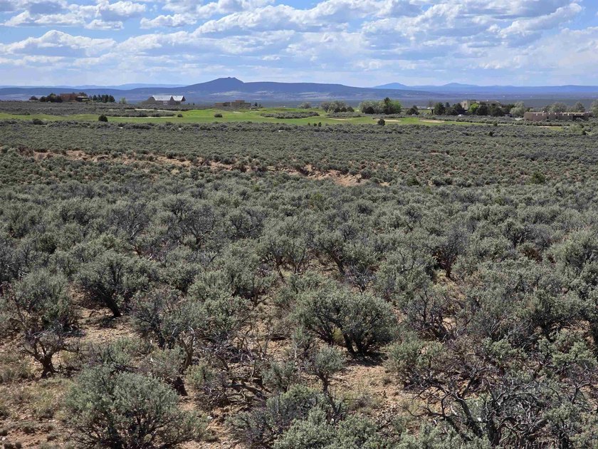 Welcome to Vista Linda Subdivision, where wide open spaces are - photo 3