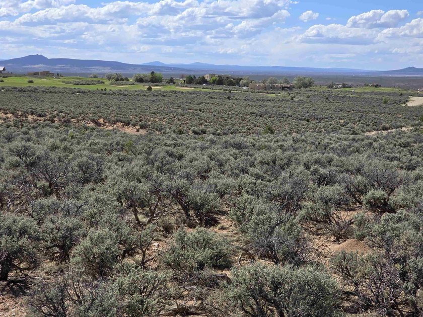 Welcome to Vista Linda Subdivision, where wide open spaces are - photo 6
