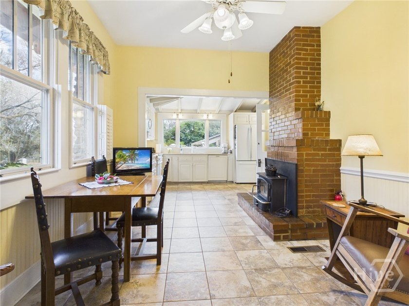 Welcome to 1800 Simonton Bridge Road, a truly rare offering - photo 11