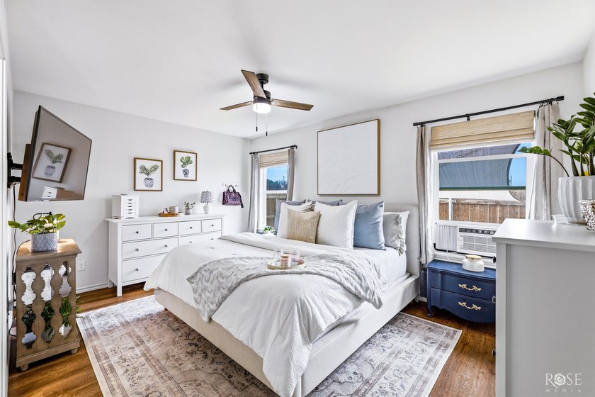 Welcome home to this beautifully 2023 maintained one-owner - photo 15