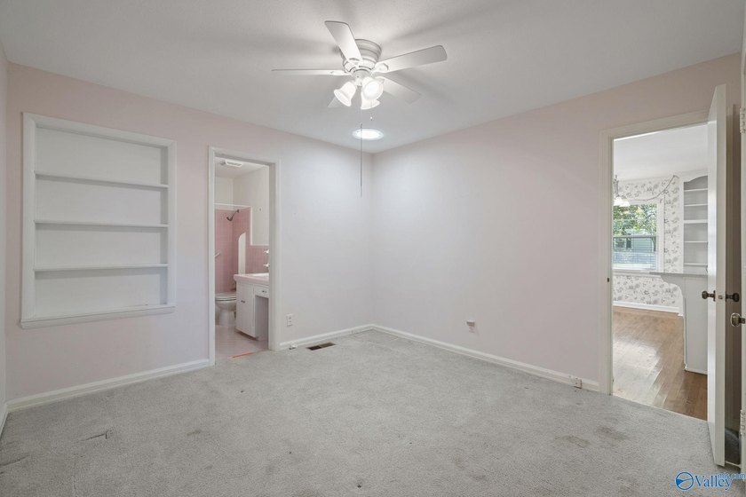 Welcome home to one of Blossomwood's favorite neighborhoods! - photo 28
