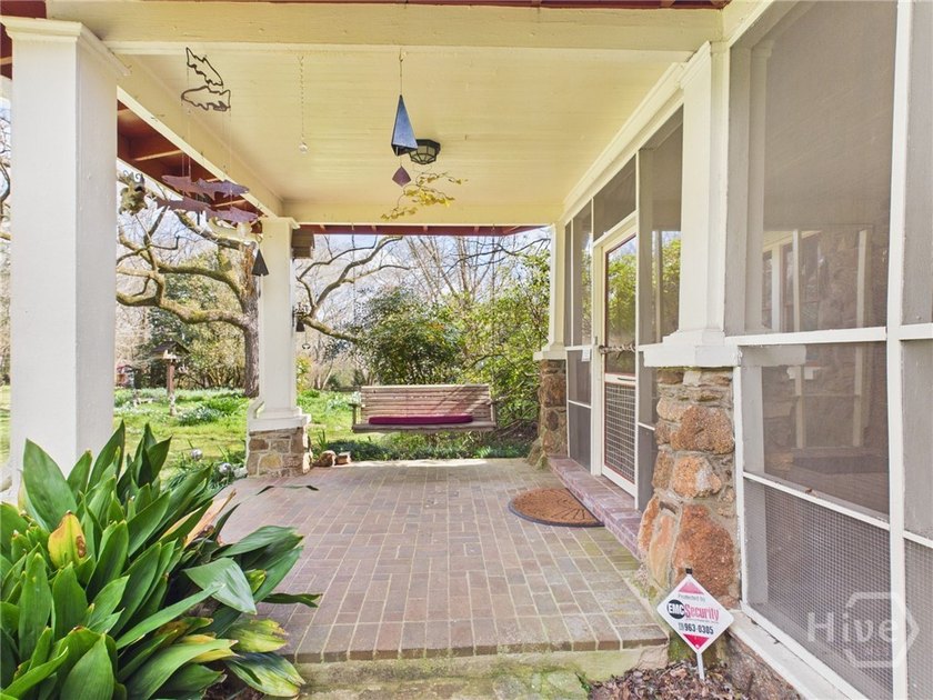 Welcome to 1800 Simonton Bridge Road, a truly rare offering - photo 41