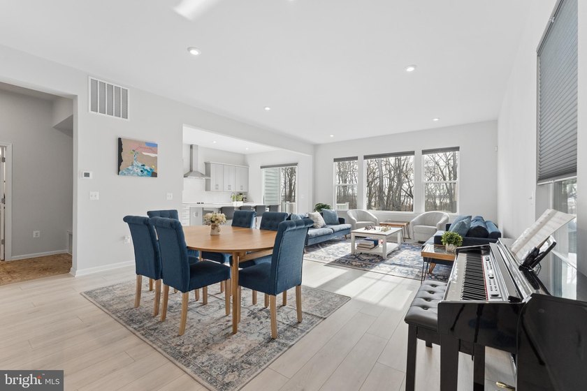 Nearly 3200 SF across 3 spacious levels! Now at a NEW PRICE! - photo 5