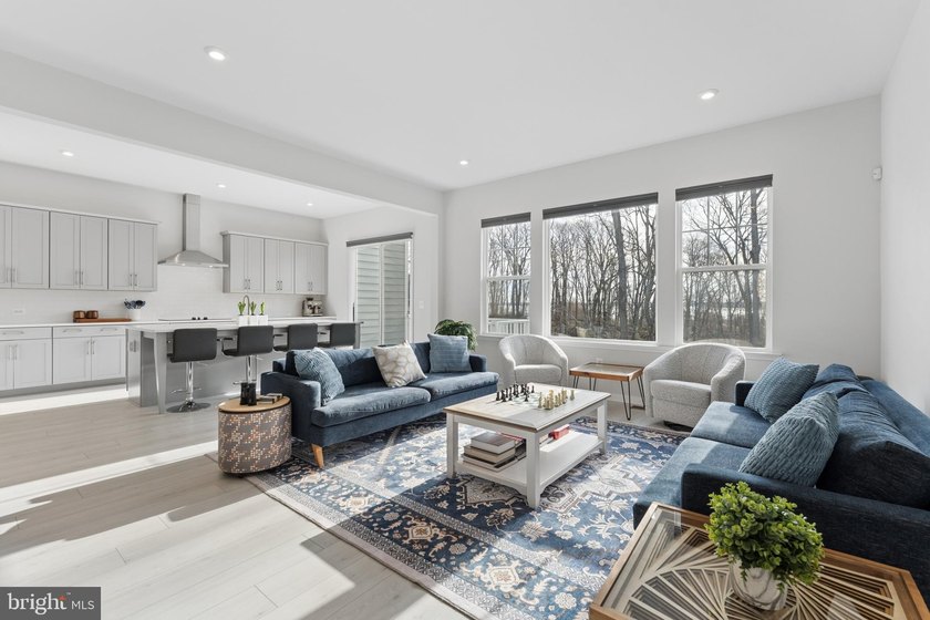 Nearly 3200 SF across 3 spacious levels! Now at a NEW PRICE! - photo 6