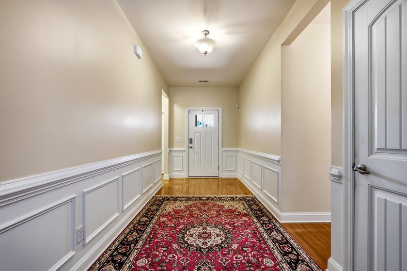 Live the Market Common lifestyle in this completely turnkey 4 - photo 4