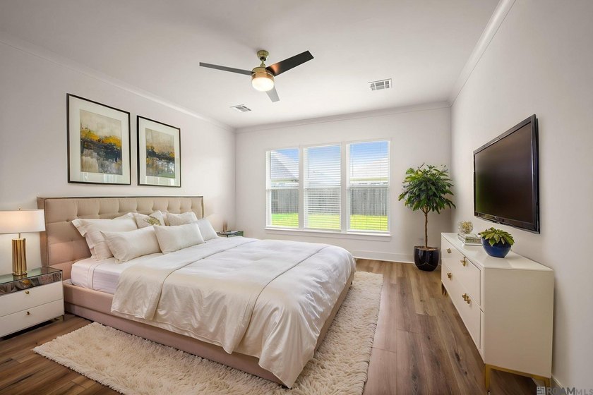 Gently Lived In, Practically Brand New. This four bedroom home - photo 14