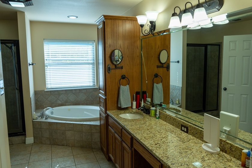 Beautifully Updated Home, on a Peaceful Cul-de-Sac! Nestled in a - photo 14