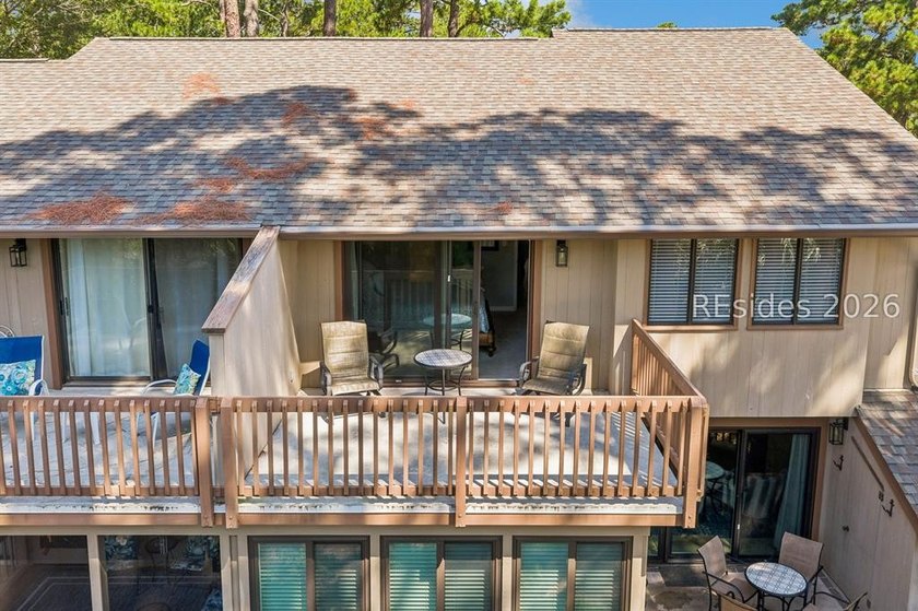 Location is everything! This ocean-oriented, four-bedroom, 3 - photo 21