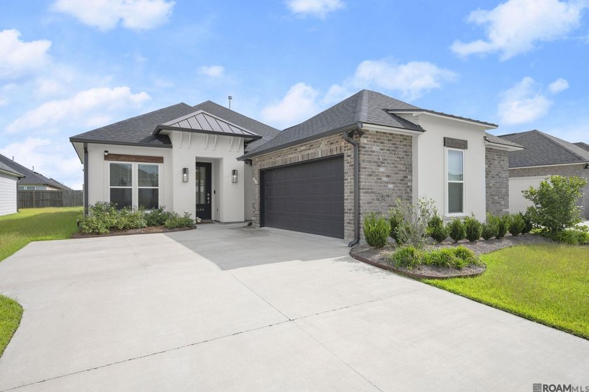 Gently Lived In, Practically Brand New. This four bedroom home - photo 40