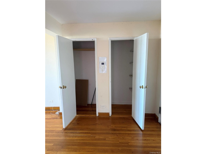 Welcome to this bright and spacious 2-bedroom, 1-bathroom co-op - photo 7