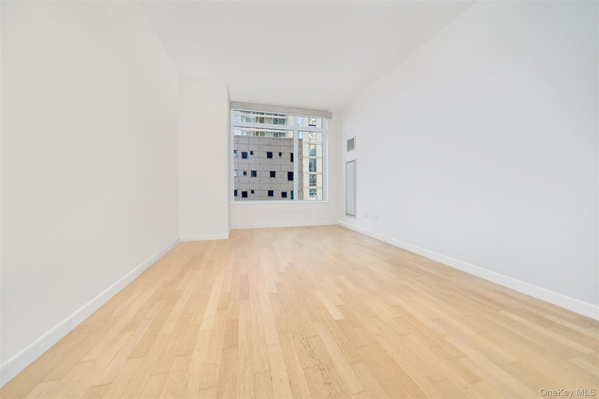 Investor friendly unit Only currently tenant occupied. Welcome - photo 8