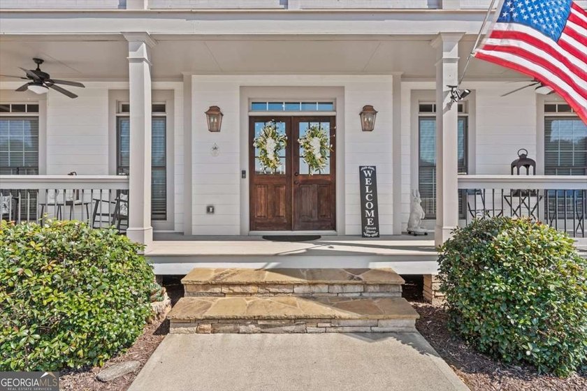 Experience the perfect harmony of grandeur and grace in this - photo 8