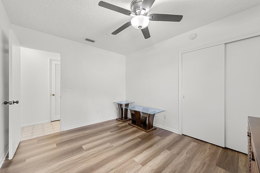 Welcome home to this beautifully cared-for 3-bedroom, 2-bath - photo 24