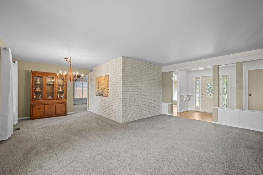 Step into this easy living U shaped ranch in truly one of the - photo 25