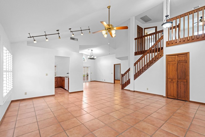 LOWEST PRICED HOME IN WOODS WALK, lovingly maintained by its - photo 6