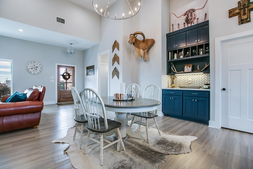 Check out this extraordinary 4 bed 3 bath home close to - photo 13