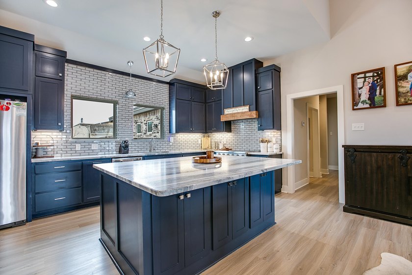 Check out this extraordinary 4 bed 3 bath home close to - photo 15