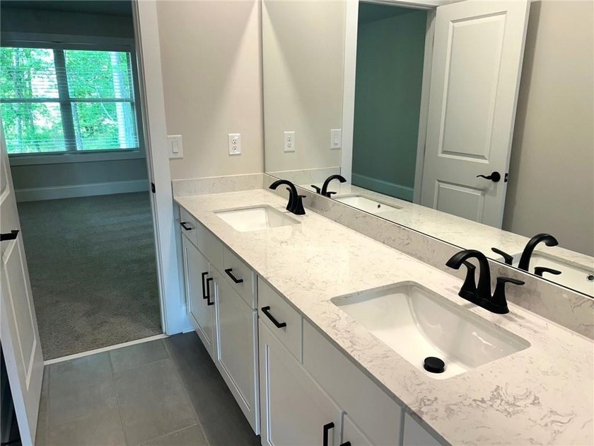 PALISADES - Plan Lot 143 - 5BR 4BA Located within the GATED - photo 20