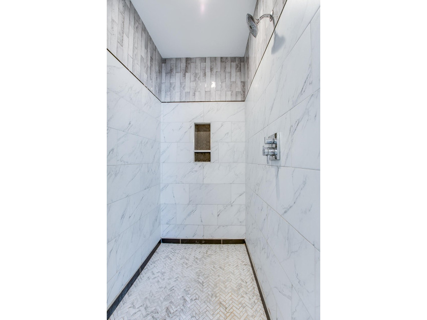 Check out this extraordinary 4 bed 3 bath home close to - photo 26