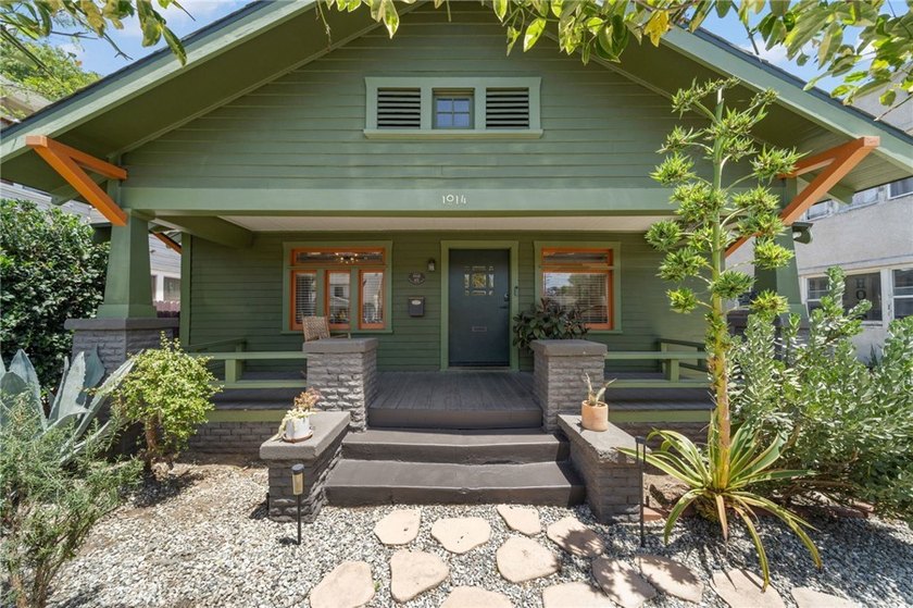 Beautifully updated Craftsman home located in the historic - photo 3