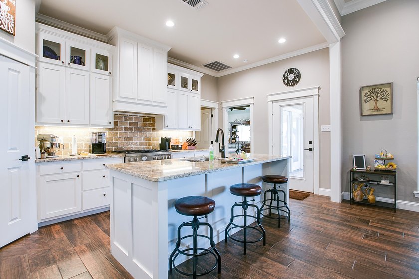 Welcome to your new home! This beautifully maintained 3 bed 2 - photo 13